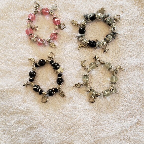 Set of four Bead Bracelets with Charms Pink Black Clear Grey - Picture 2 of 9